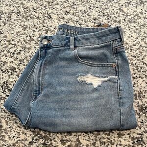 American Eagle Distressed Blue Curvy Mom Jean Stretch Size 16